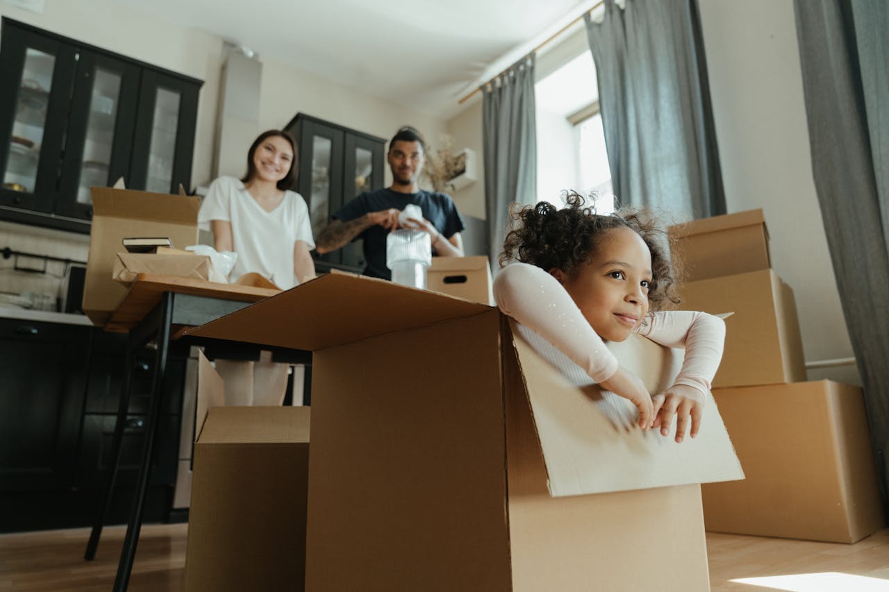 Move-In / Move-Out